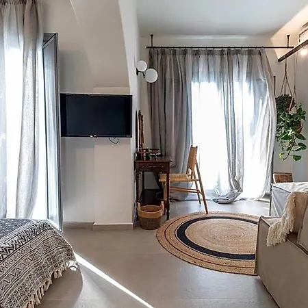 The Artemis Hotel 2*